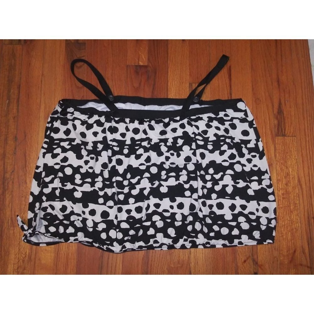 Apt.9 Tankini Top Size 24W Black White POLKA DOTS Padded Adjustable Strap